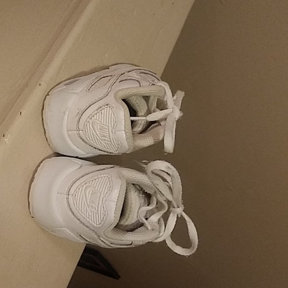 To small - Picture 2 of 2